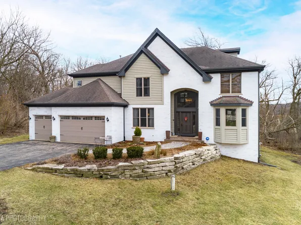 3718 Needle Creek Ct, Crystal Lake, IL 60012