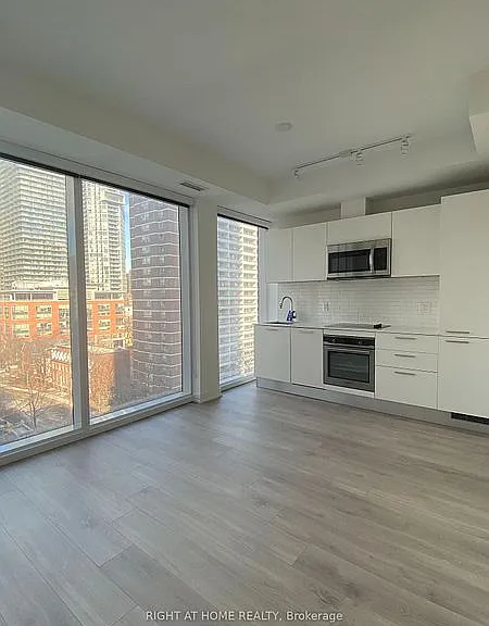 3 Gloucester St #901 — Photo 49
