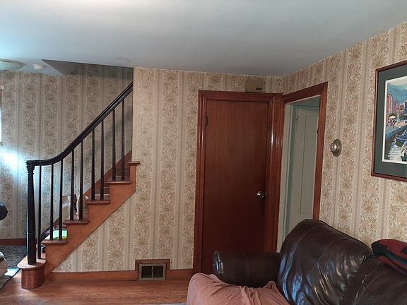 5th image of 240 Hudson St