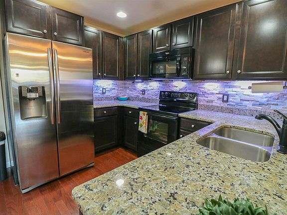4th image of 242 Killian Way #242