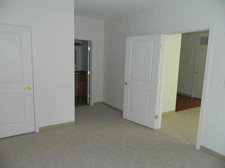 Salem Highlands — Photo 3