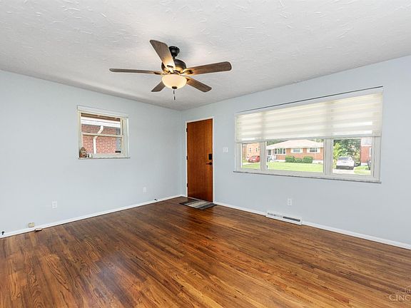 4th image of 9341 Coogan Dr