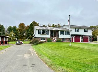 27 Wood St, Fairfield, ME 04937