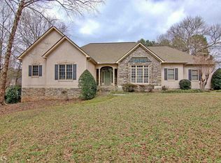 100 Gray Fox Point, Fayetteville, GA 30214