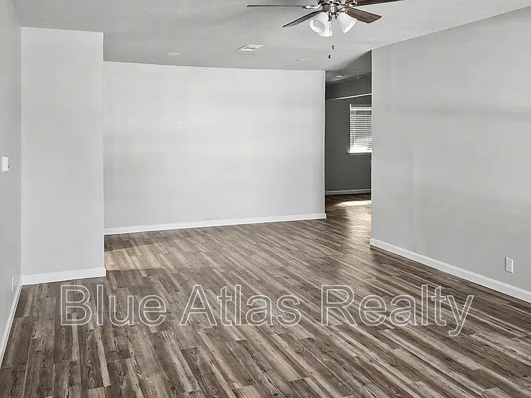 2510 Materhorn Dr — Photo 3