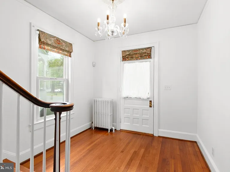 1404 Washington Ave — Photo 4