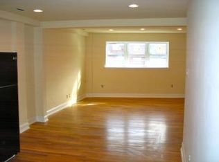 1116 S 7th St, Philadelphia, PA