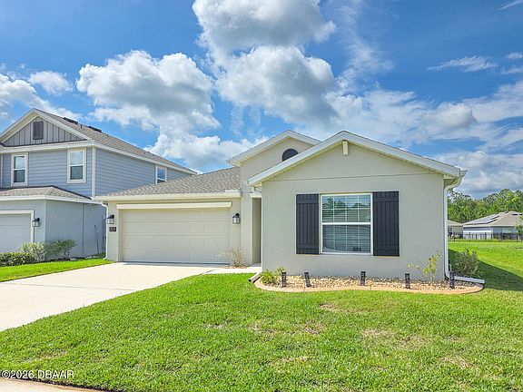 3rd image of 207 Winged Foot Ln