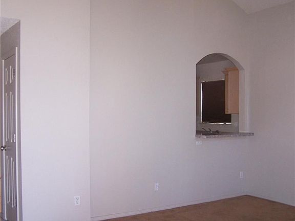 4th image of 9025 Soapberry Way