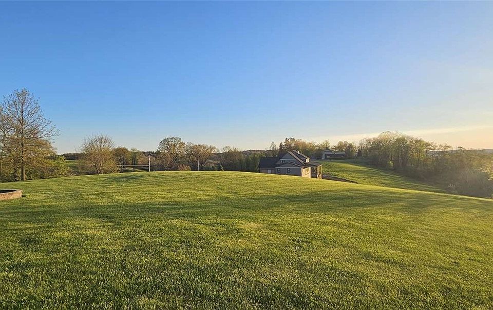 2nd image of 469 Dutchman Run Rd