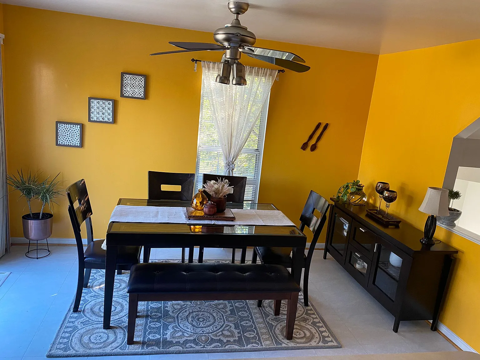 4 bed, 3.5 bath, 1320 sqft, $2,800 — Photo 4