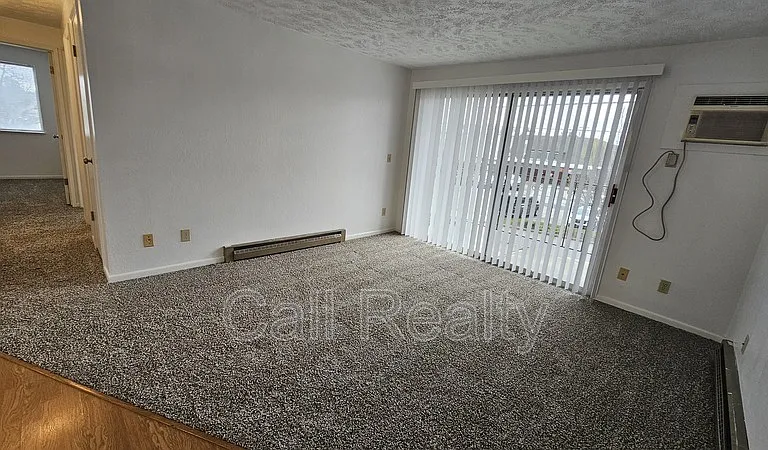 2815 E 27th Ave — Photo 2