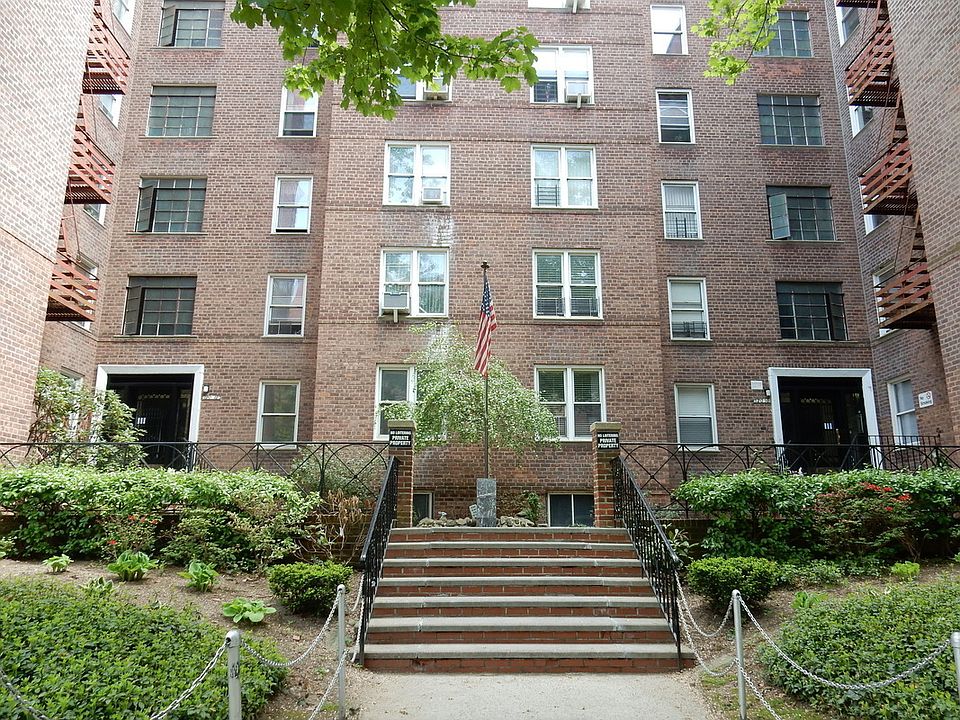 1st image of 12012 85th Ave APT 1E