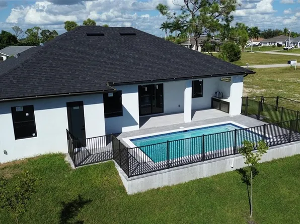 2010 NW 6th Ter, Cape Coral, FL 33993