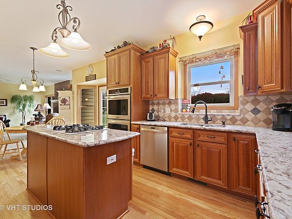 4th image of 1250 Birchdale Ln
