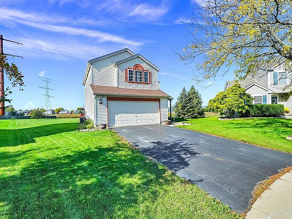 3rd image of 2125 Victoria Lakes Ct