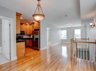168 W 9th St #3, South Boston, MA 02127