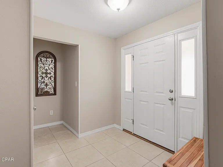 855 Mande Ct — Photo 5