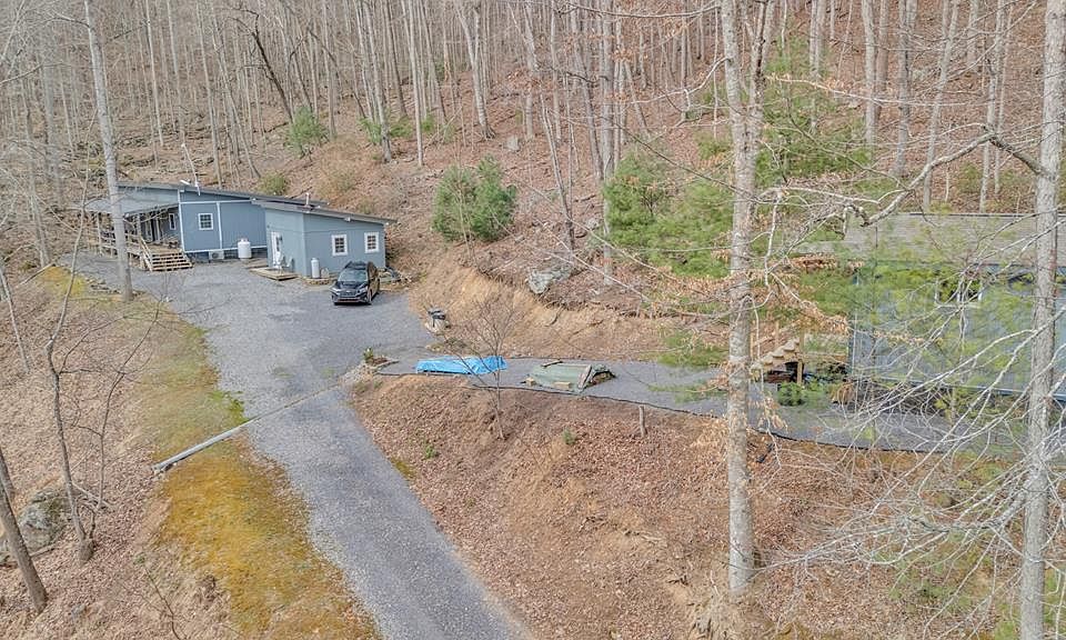 1st image of 708 Bluestone River Rd