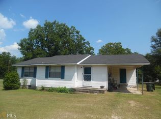 136 Oak St, Twin City, GA 30471