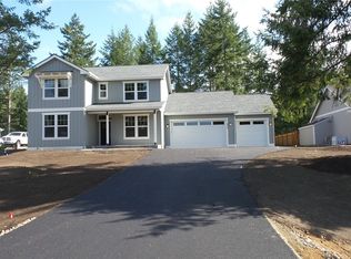 570 E Soderberg Rd, Allyn, WA 98524