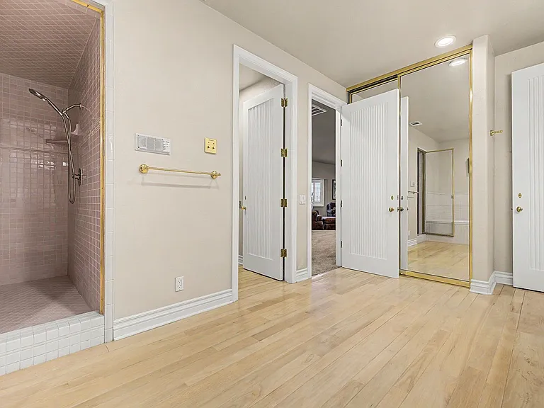1105 Broadmoor Ave — Photo 42