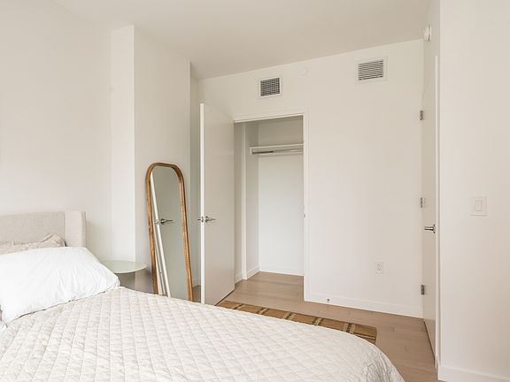 2nd image of 975 Nostrand Ave #809