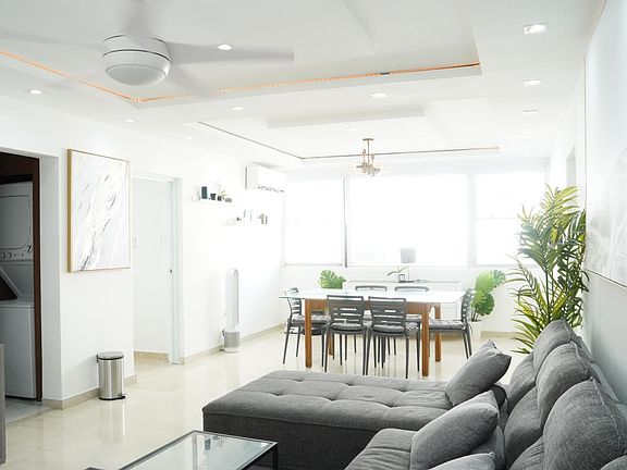 Abundant natural light in the living/dining room