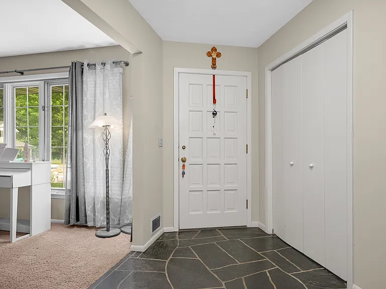7408 Oaklawn Ave — Photo 3
