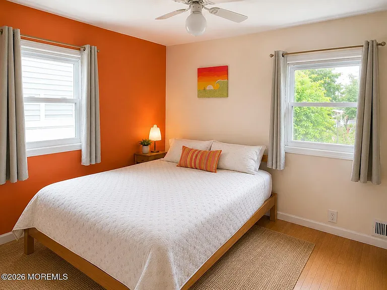 1413 Cypress St — Photo 5