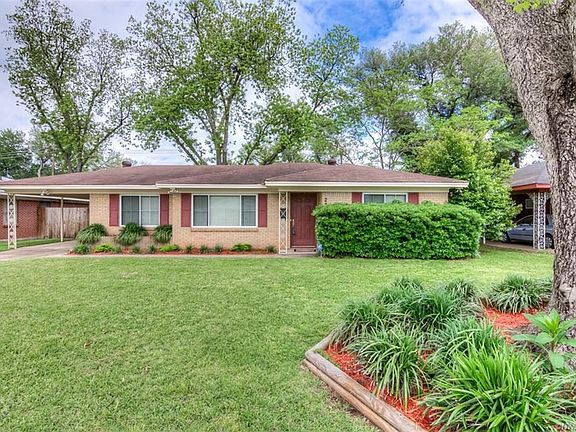 3rd image of 2815 E Cavett Dr