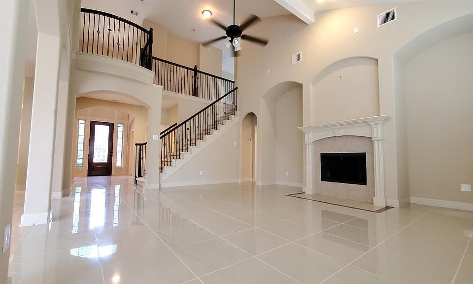 1st image of 5603 Valley Country Ln