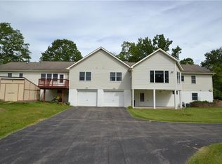 2386 Canandaigua Rd, Macedon, NY 14502