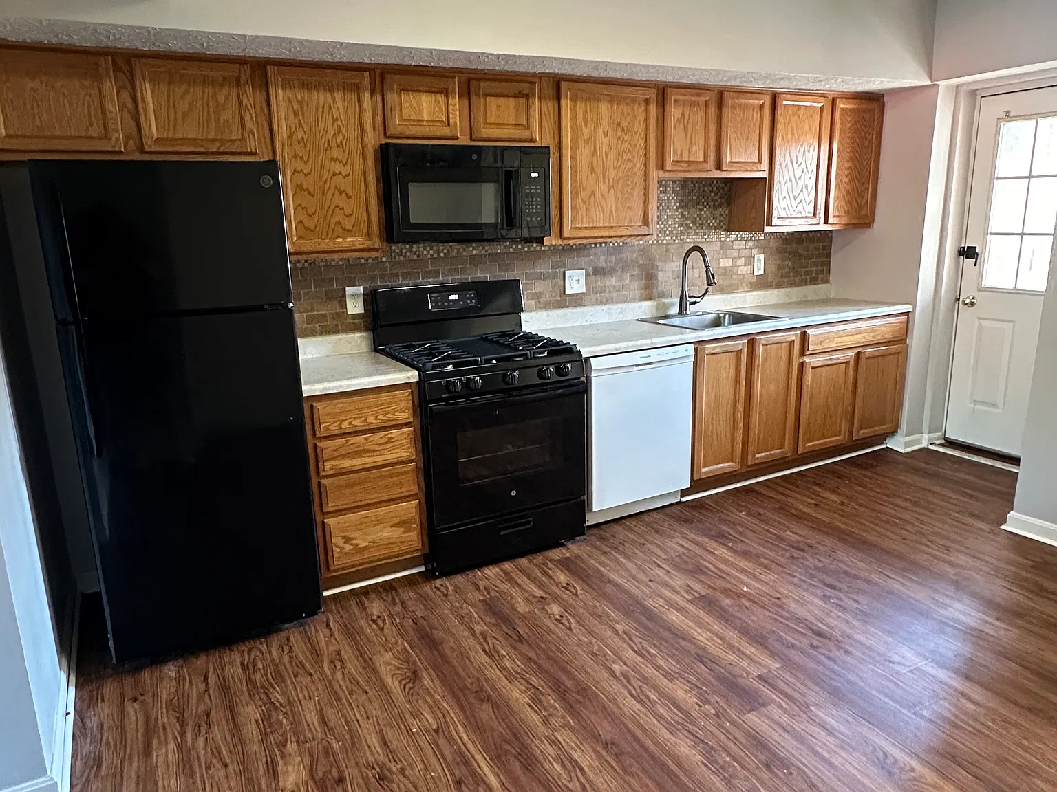 4730 Vine St — Photo 2