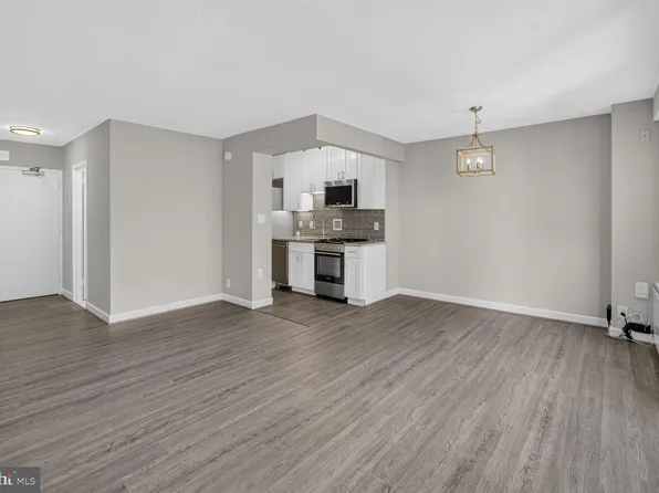 5500 Friendship Blvd APT 1121N, Chevy Chase, MD 20815