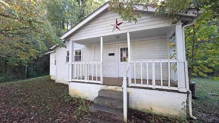 1st image of 140 Neth Dr
