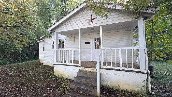 140 Neth Dr