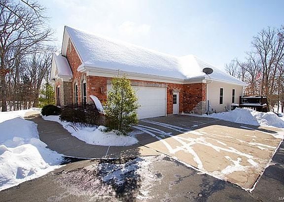 4th image of 161 Lake Forest Dr