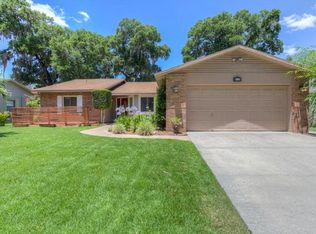 879 Timber Pond Dr, Brandon, FL 33510