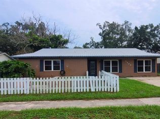 5203 Presidential St, Seffner, FL 33584