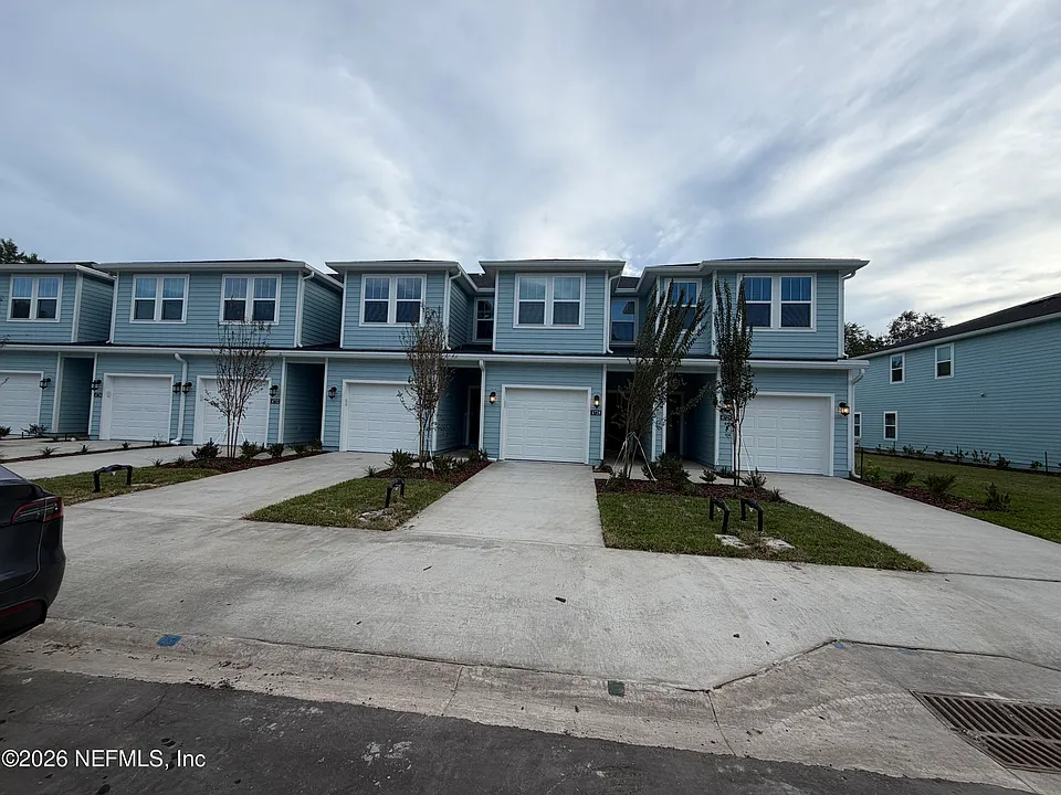 4728 Tigers Eye Ct