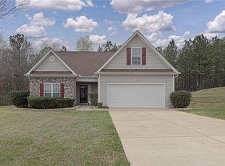 105 Nashua Dr, Lagrange, GA 30241
