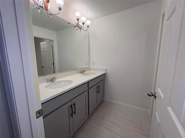 490 Thompson Village Ave — Photo 19
