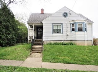 119 W 9th St, Dixon, IL 61021