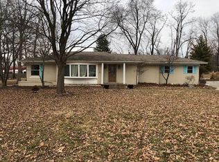 412 Forest Park South Dr, Greenwood, IN 46142