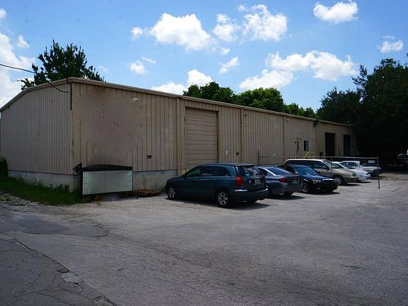 3rd image of 4540 W Colonial Dr