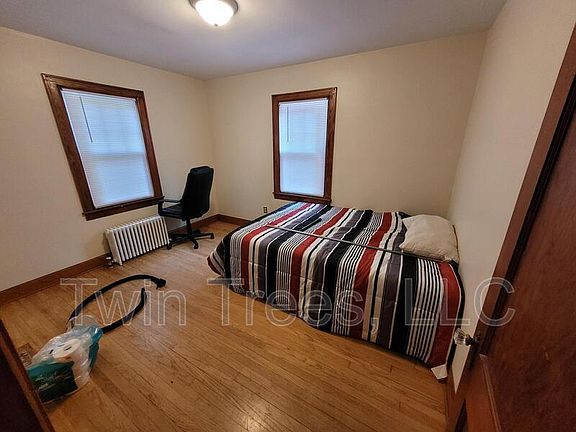 5th image of 5949 Gospel St