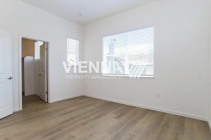 8082 Quiet Knolls Dr — Photo 10