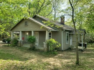 102 Laurel Ave #A, Carrboro, NC 27510