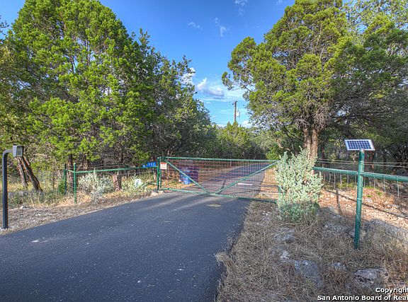 5th image of 28772 Sierra Dr